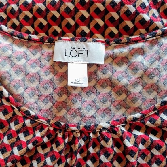 🌺Loft Top🌺 - Picture 3 of 4